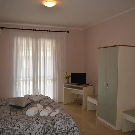 Kleos 3* Rometta Marea