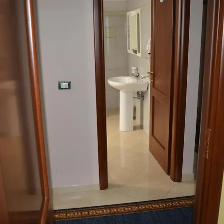 Kleos Bed & Breakfast 3*